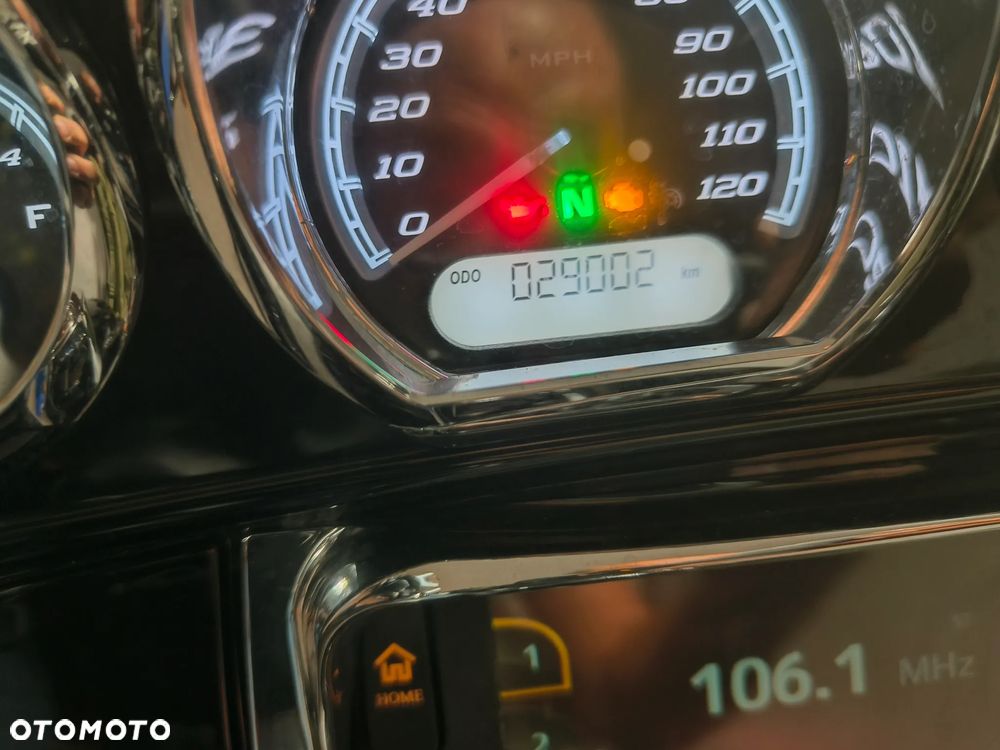 Harley-Davidson FLH Electra Glide - 8