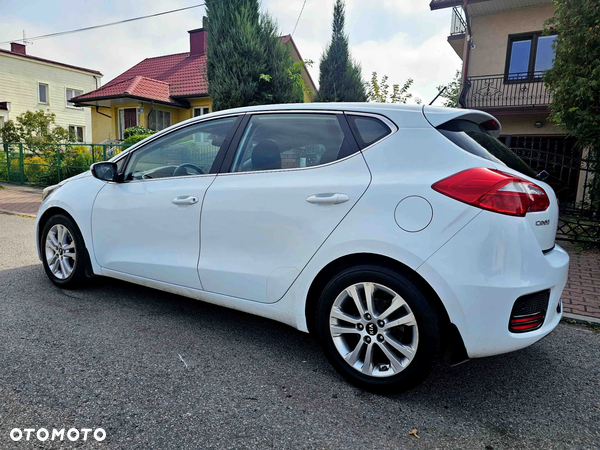 Kia Ceed 1.6 CRDi 136 ISG Spirit