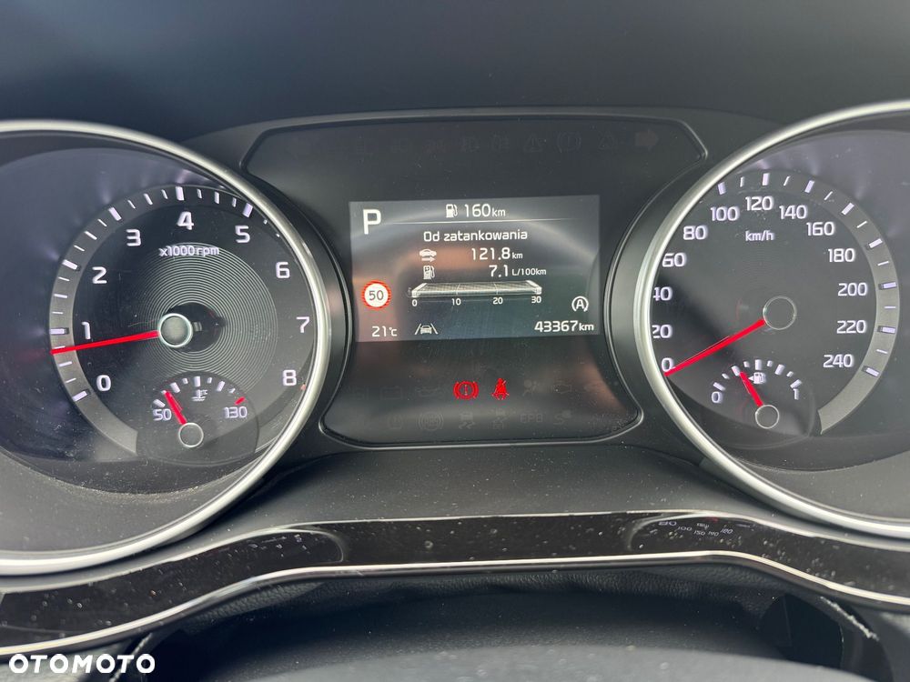 Kia XCeed - 16