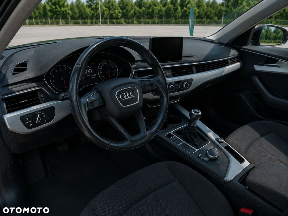 Audi A4 Limousine 2.0 TDI - 9