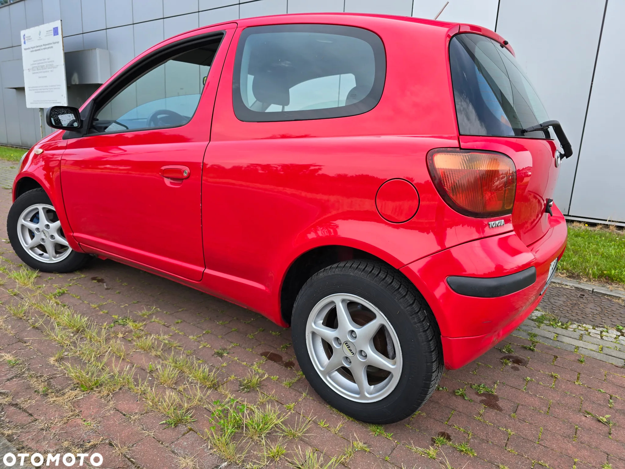 Toyota Yaris 1.0 - 25