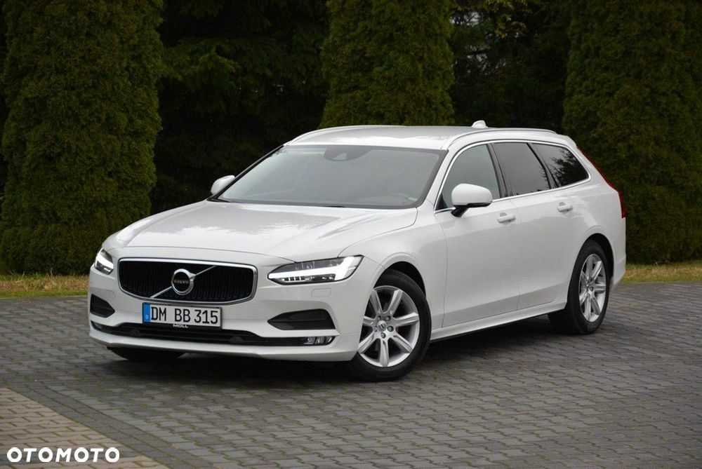 Volvo V90 D3 Momentum Pro - 2