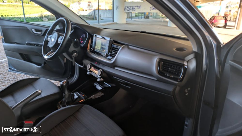 Kia Stonic - 11