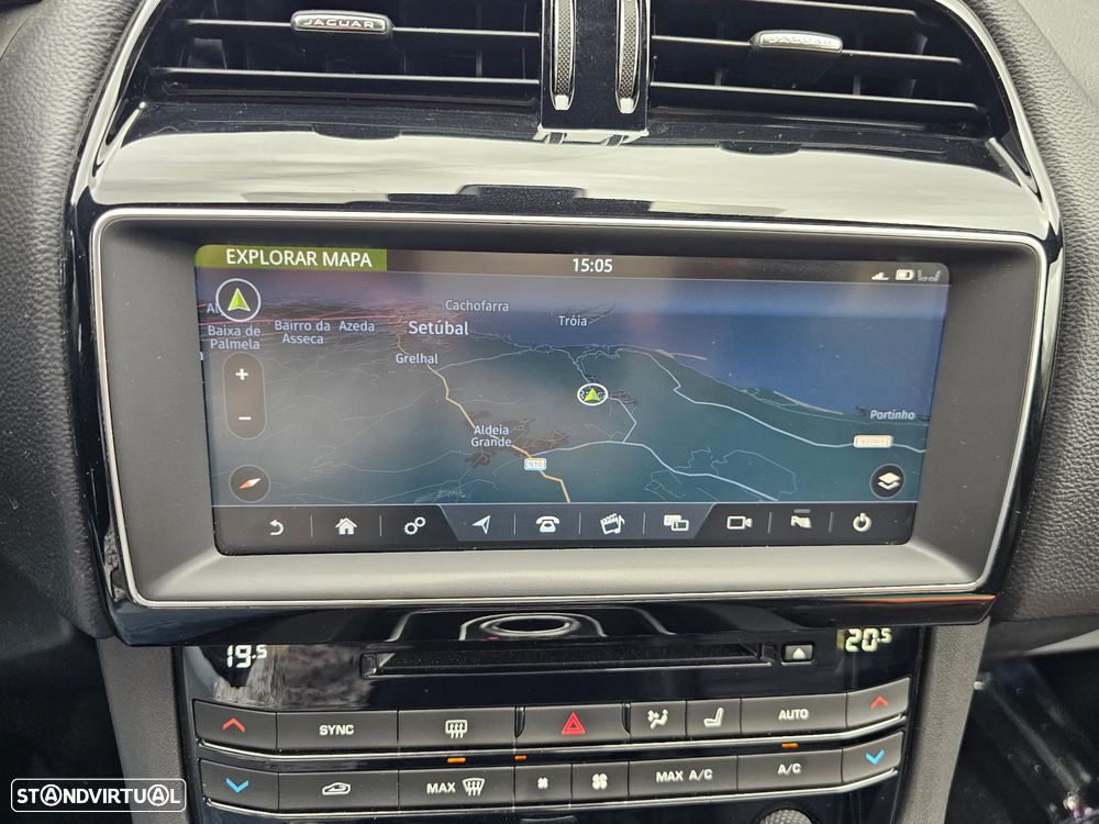 Jaguar F-Pace 25d AWD Aut. Prestige - 55