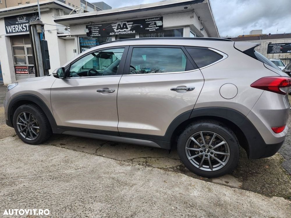 Hyundai Tucson 2.0 CRDI 4WD Automatik Premium - 16