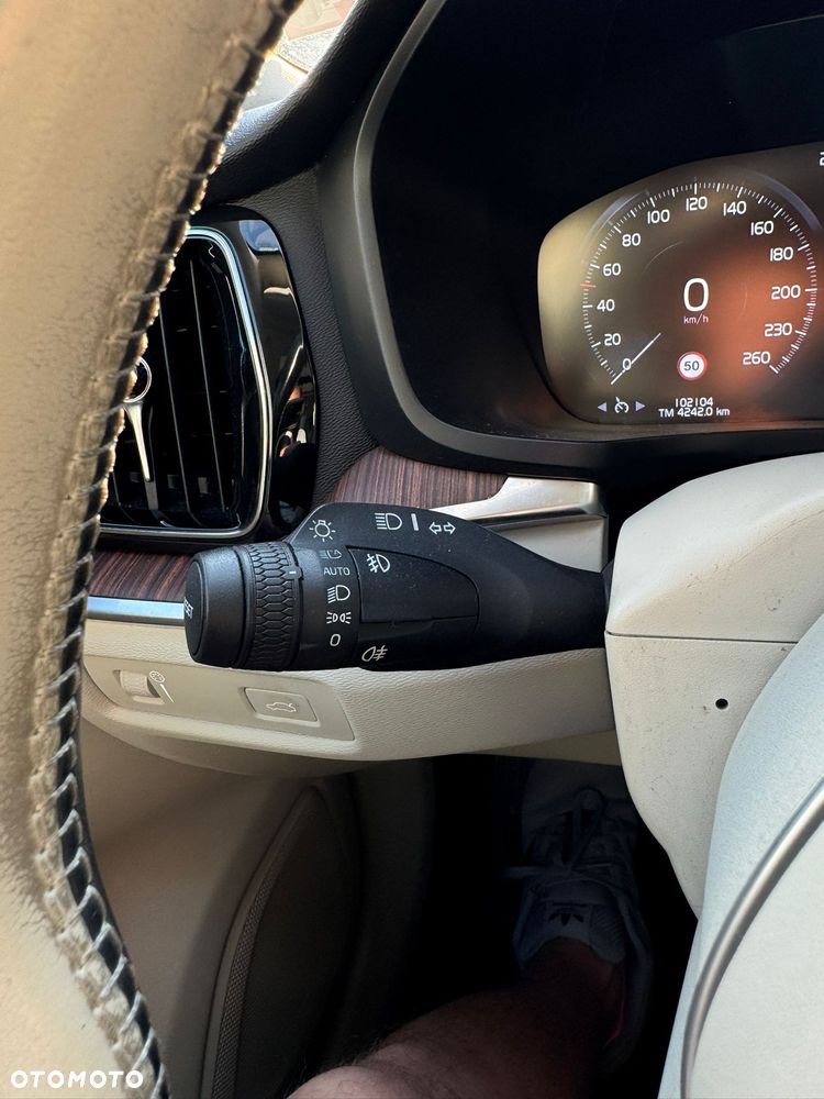 Volvo S60 T5 Momentum Pro - 33