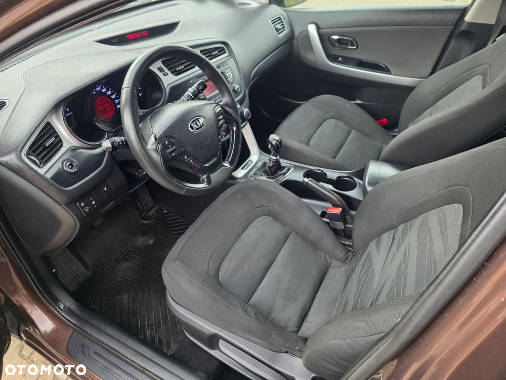 Kia Ceed 1.6 GDI L - 13
