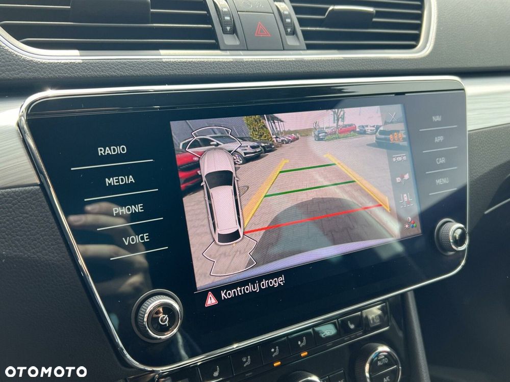 Skoda Superb 1.5 TSI Ambition DSG - 26