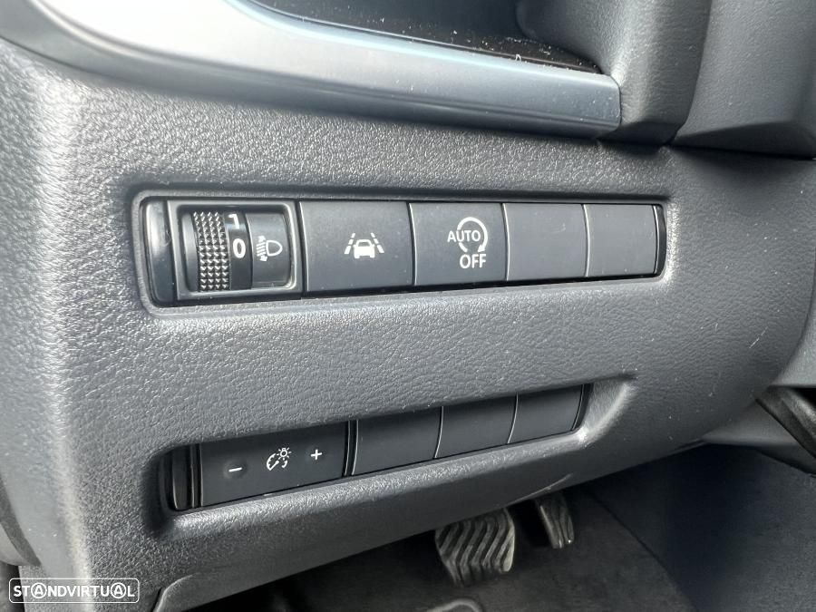 Nissan Qashqai 1.3 DIG-T N-Connecta Xtronic - 17