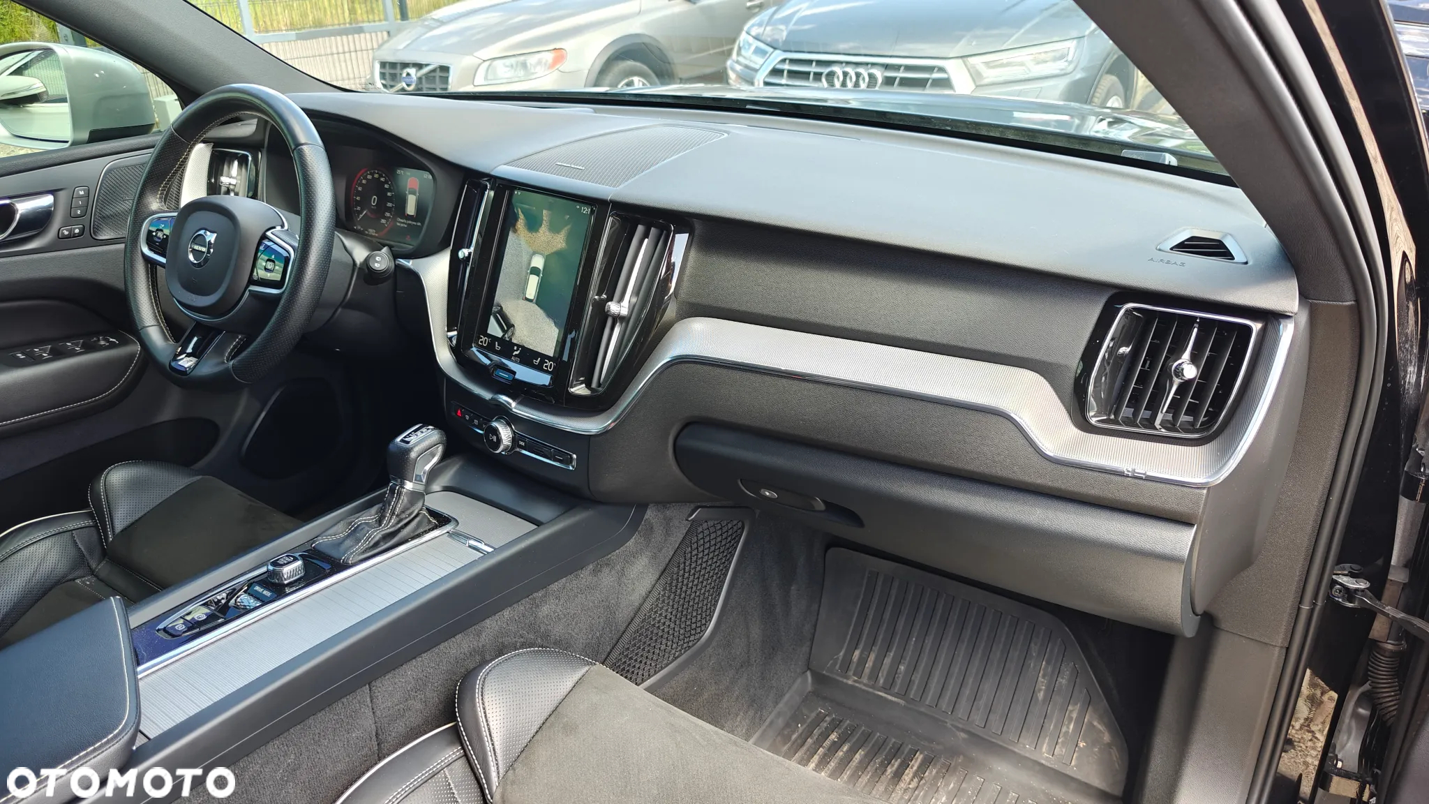 Volvo XC 60 T6 AWD Geartronic RDesign - 14