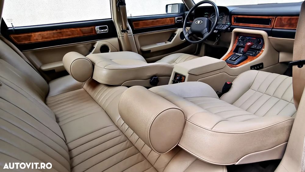 Jaguar XJ - 21
