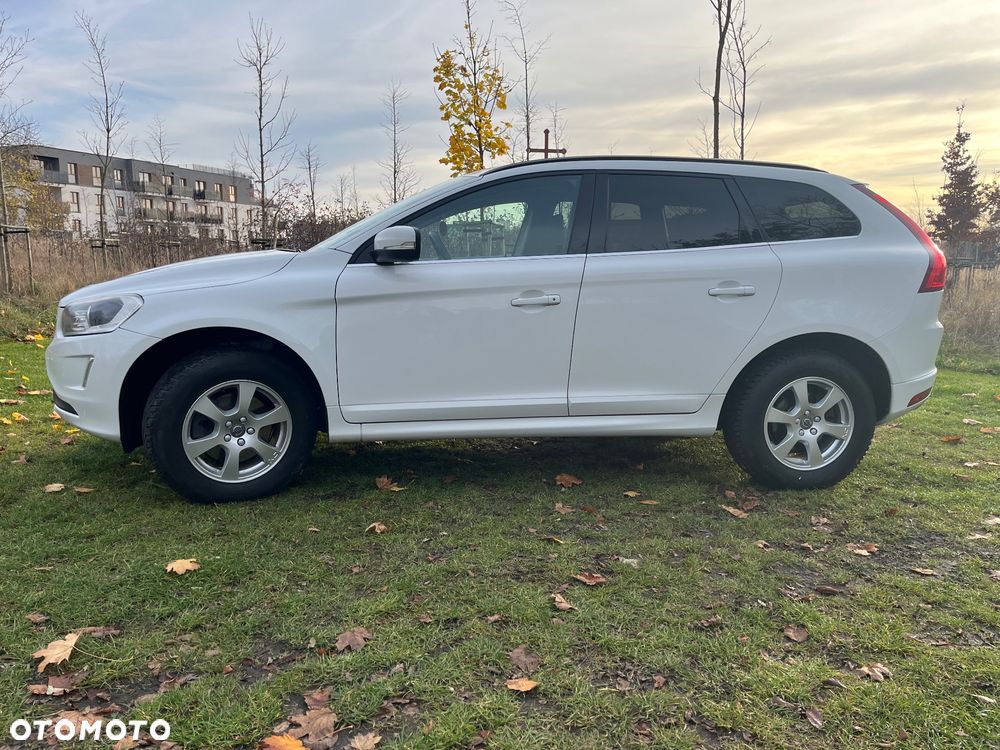 Volvo XC 60 D4 AWD Momentum - 6