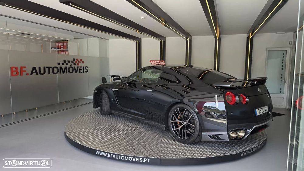 Nissan GT-R Prestige Edition - 16