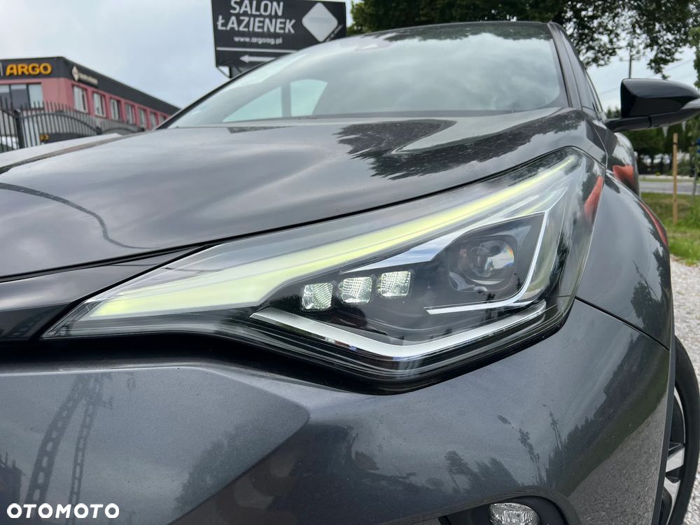 Toyota C-HR ver-1-8-hybrid-executive - 3