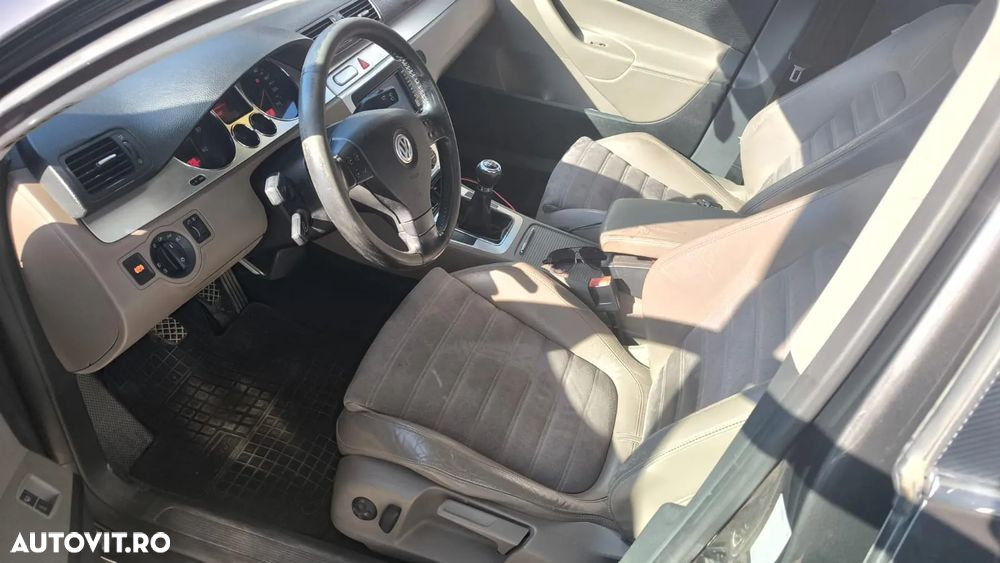 Volkswagen Passat Variant 2.0 TDI Comfortline - 8