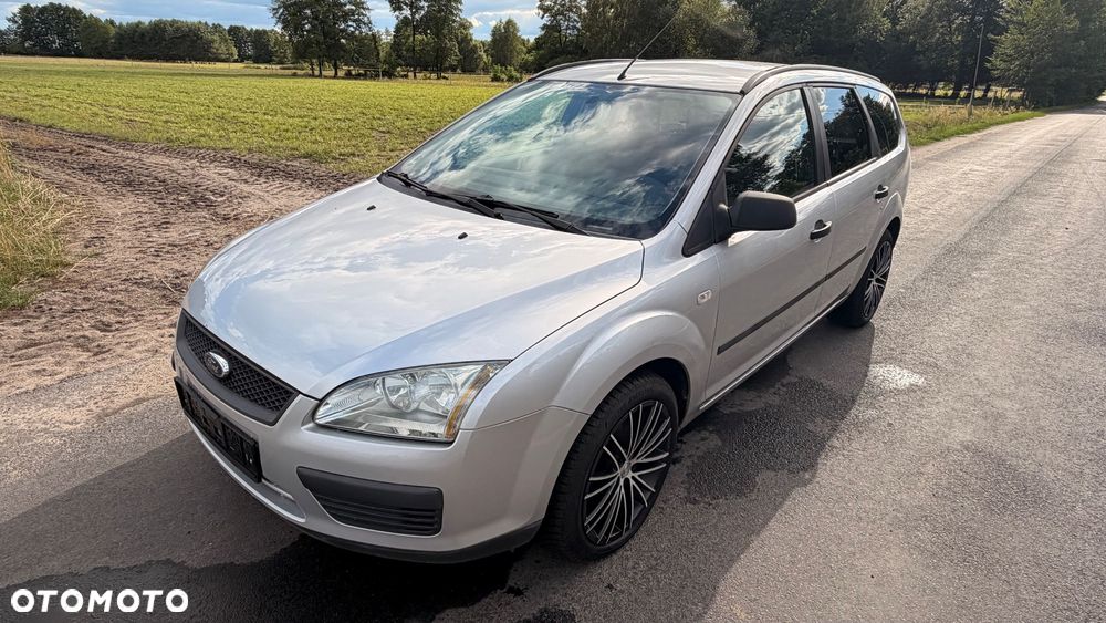 Ford Focus 1.6 Comfort - 9