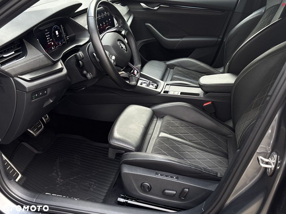 Skoda Octavia 2.0 TDI RS DSG - 11