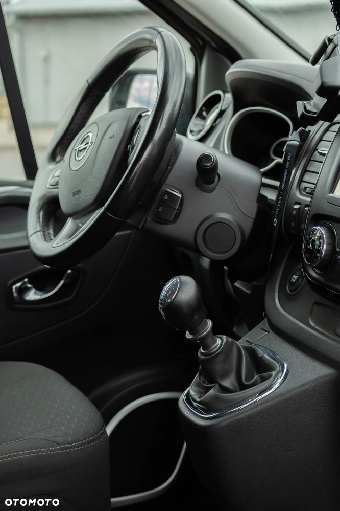 Opel Vivaro L2H1 2,9t Elegance Business - 16