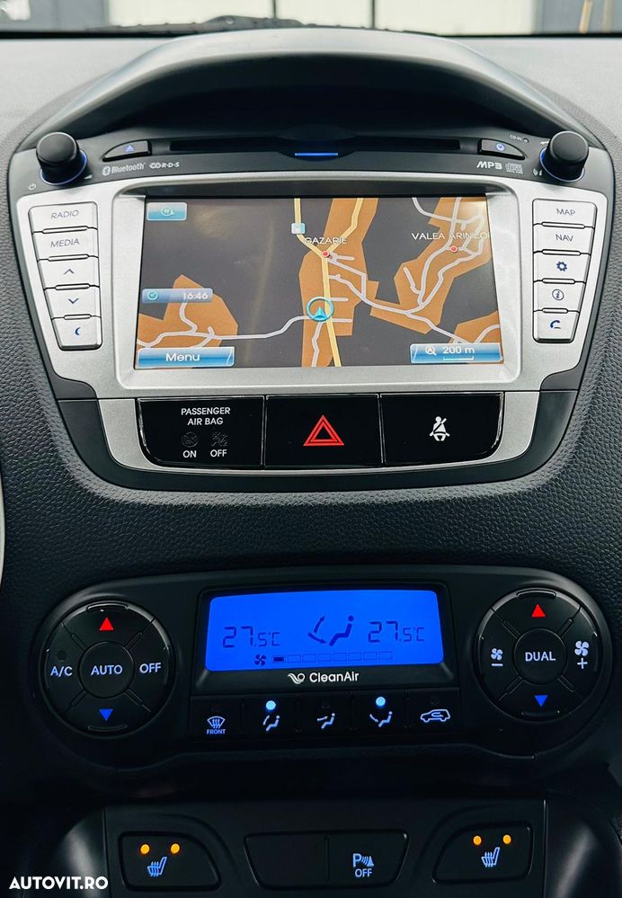 Hyundai ix35 1.7 CRDI 2WD blue Finale Gold - 25