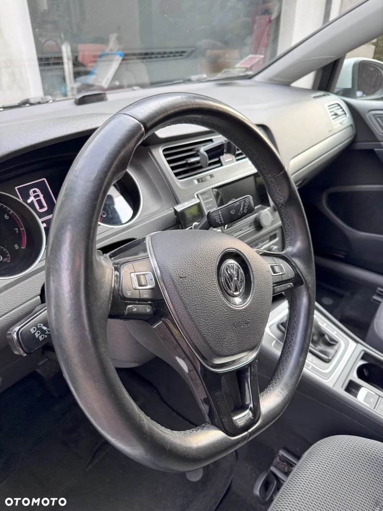 Volkswagen Golf VII 1.4 TSI BMT Comfortline DSG - 24