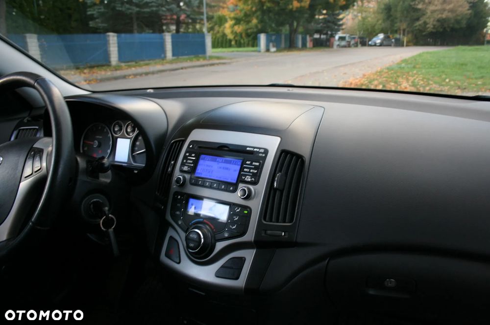 Hyundai i30 1.4 Comfort - 14