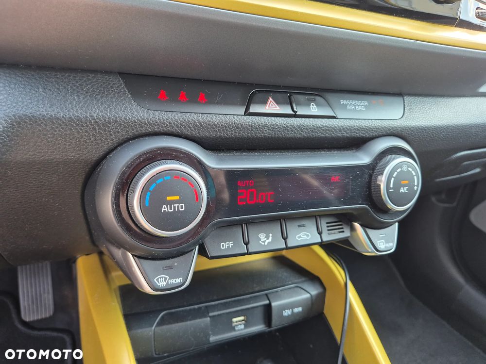 Kia Stonic 1.2 L Business Line - 10