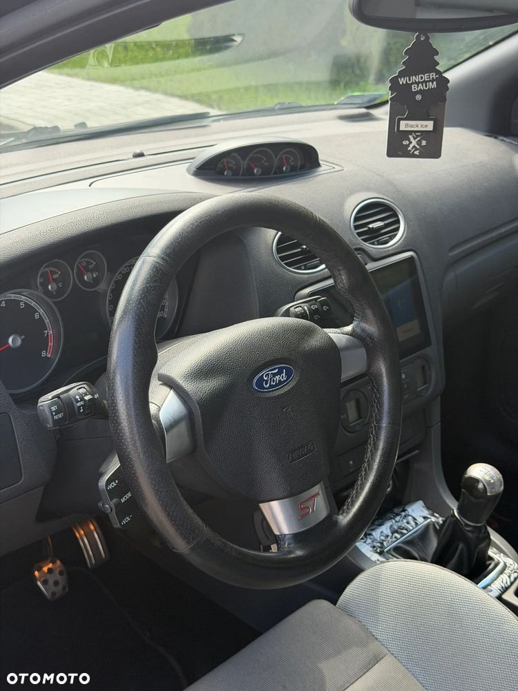 Ford Focus - 19