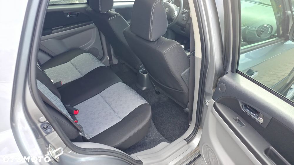 Suzuki SX4 2.0 DDiS Premium 4WD - 10