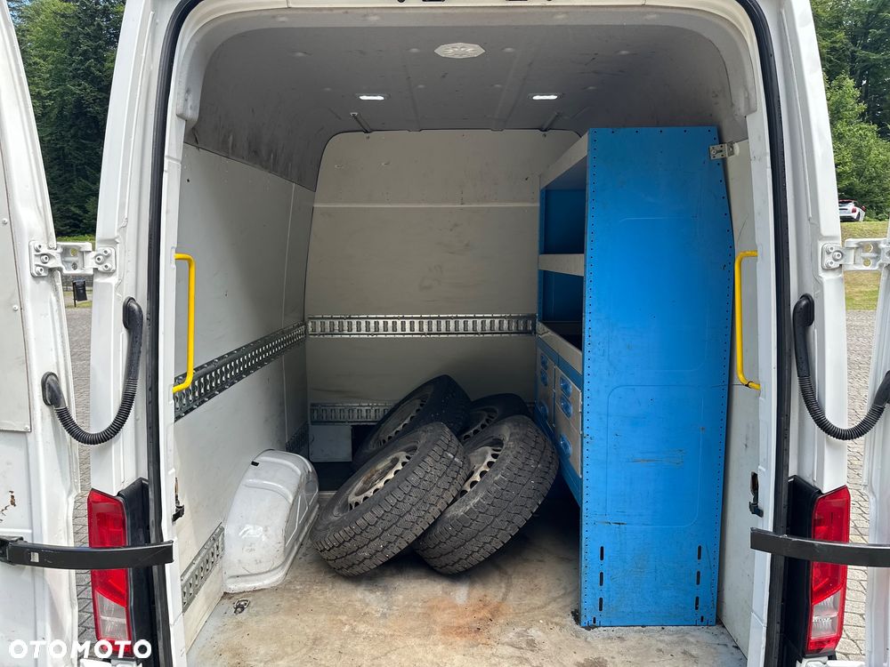 Volkswagen Crafter Brygadówka 5 osobowa - 34