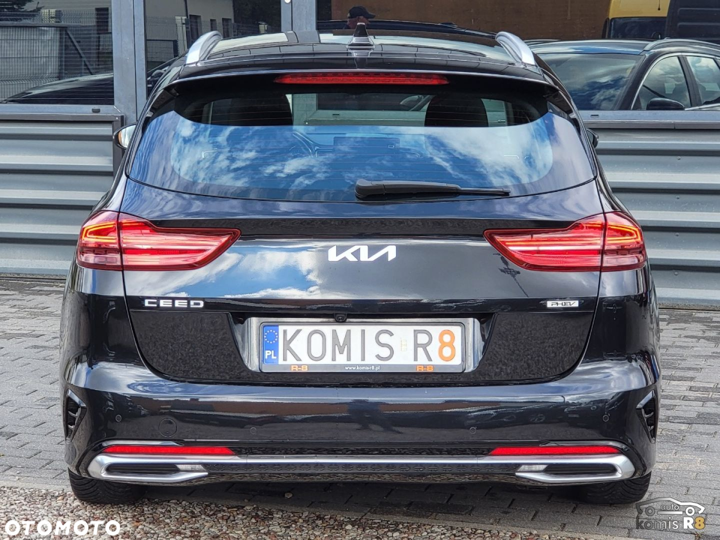 Kia Ceed - 9