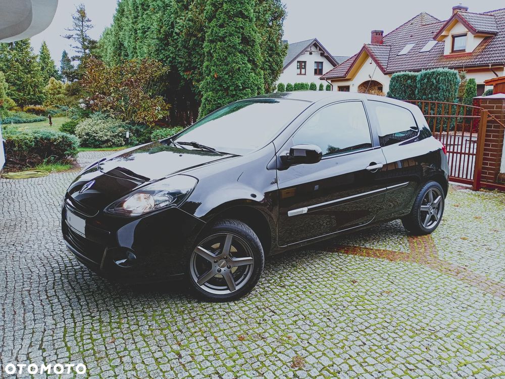 Renault Clio 2009 photo 2