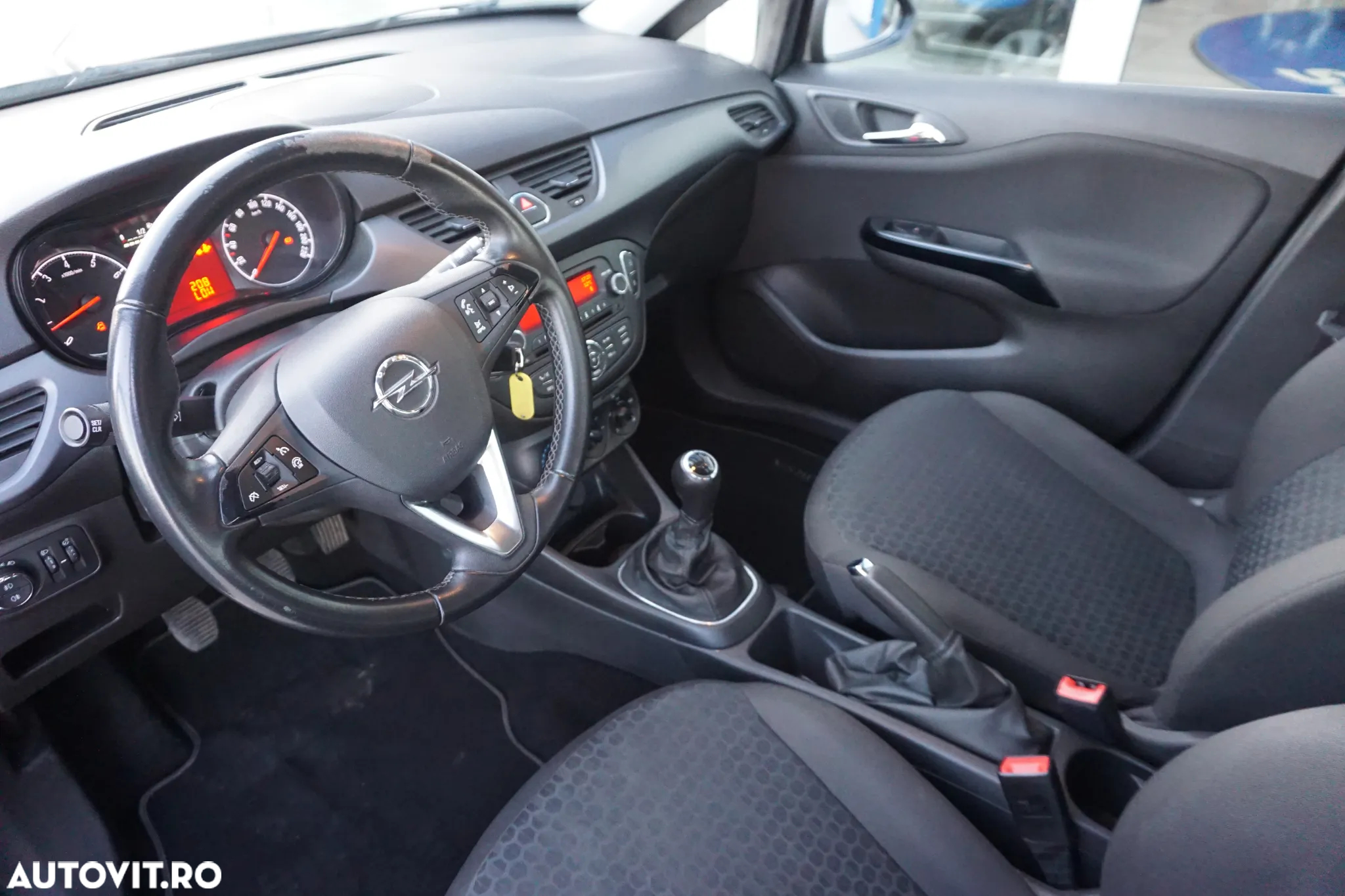 Opel Corsa - 8