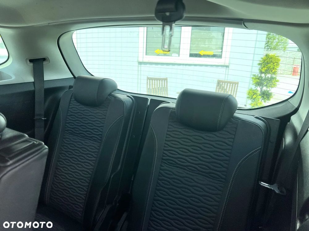 Opel Zafira 2.2 111 - 8