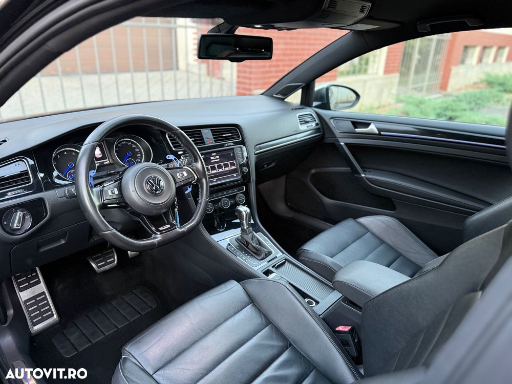 Volkswagen Golf - 5