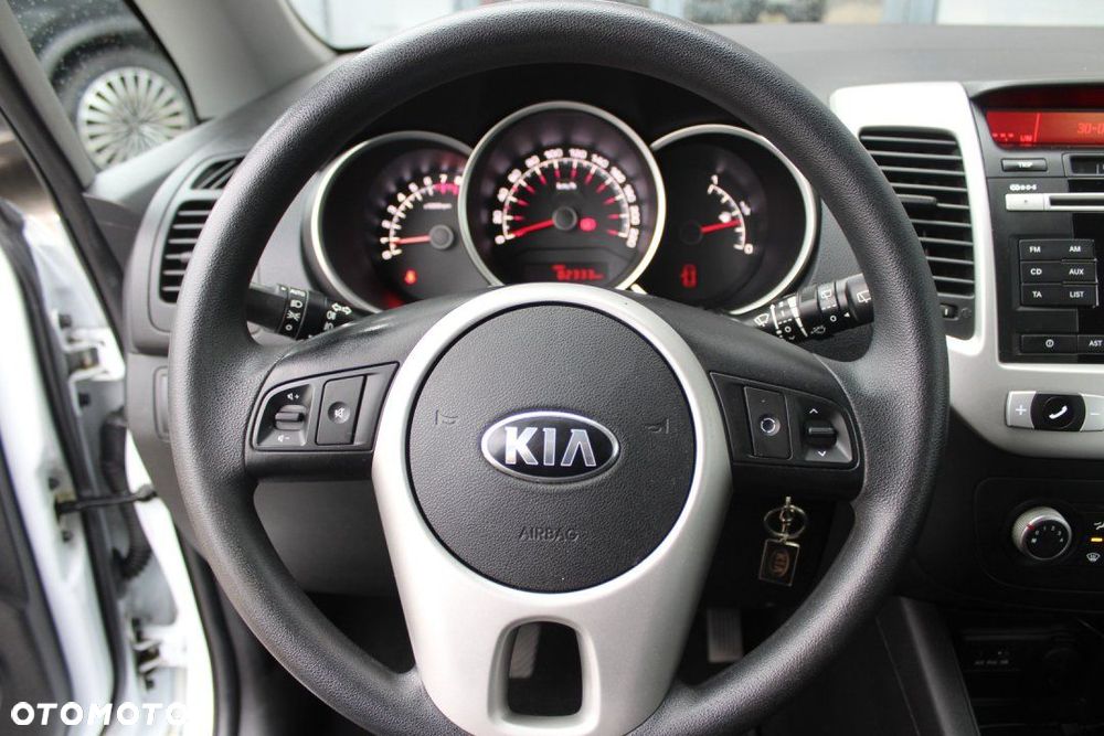 Kia Venga - 21
