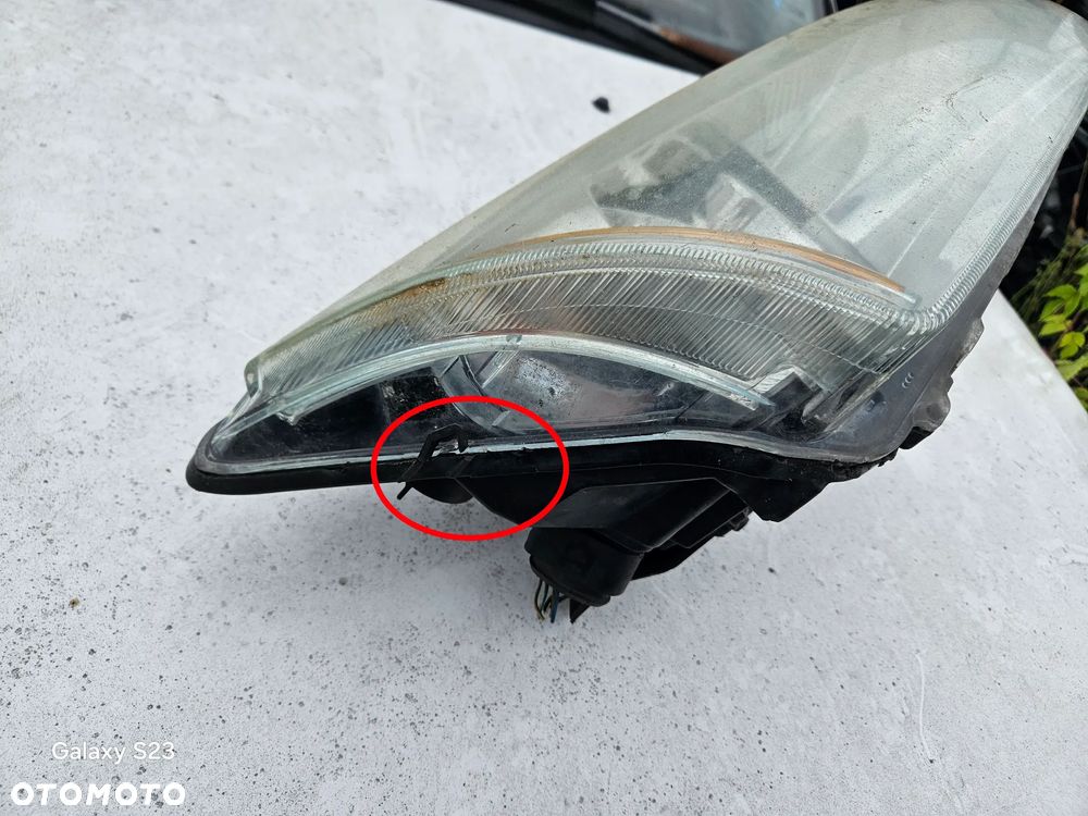 Lampa reflektor prawy przód Ford Focus MK2 Europa - 4
