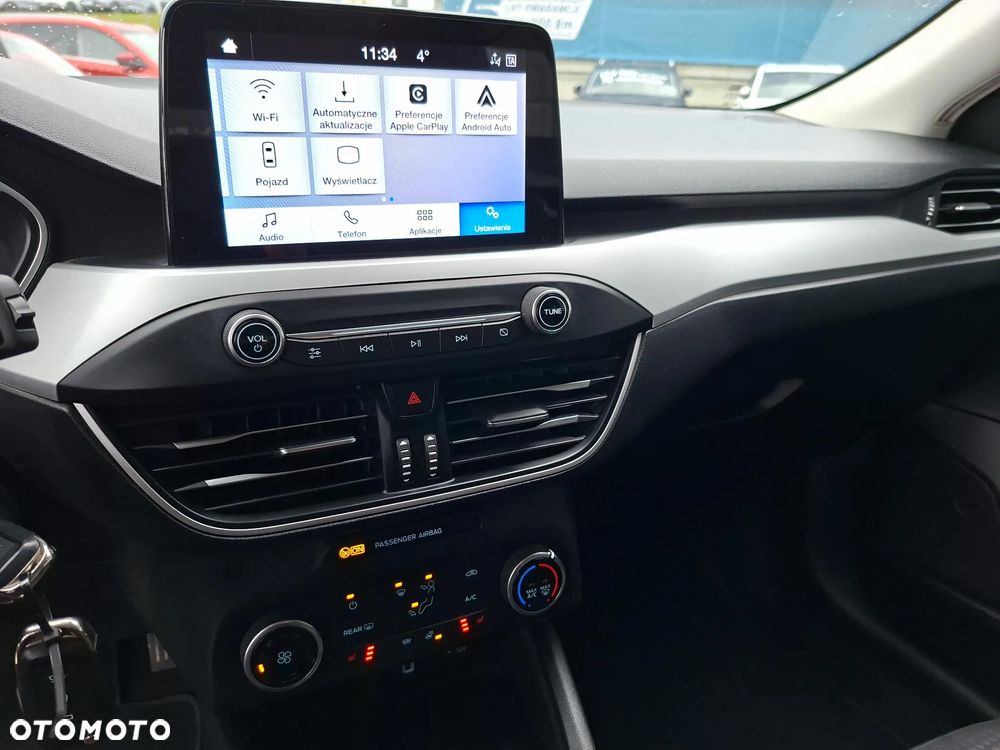 Ford Focus 1.0 EcoBoost Trend Edition - 27