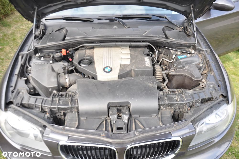 BMW Seria 1 118d - 26