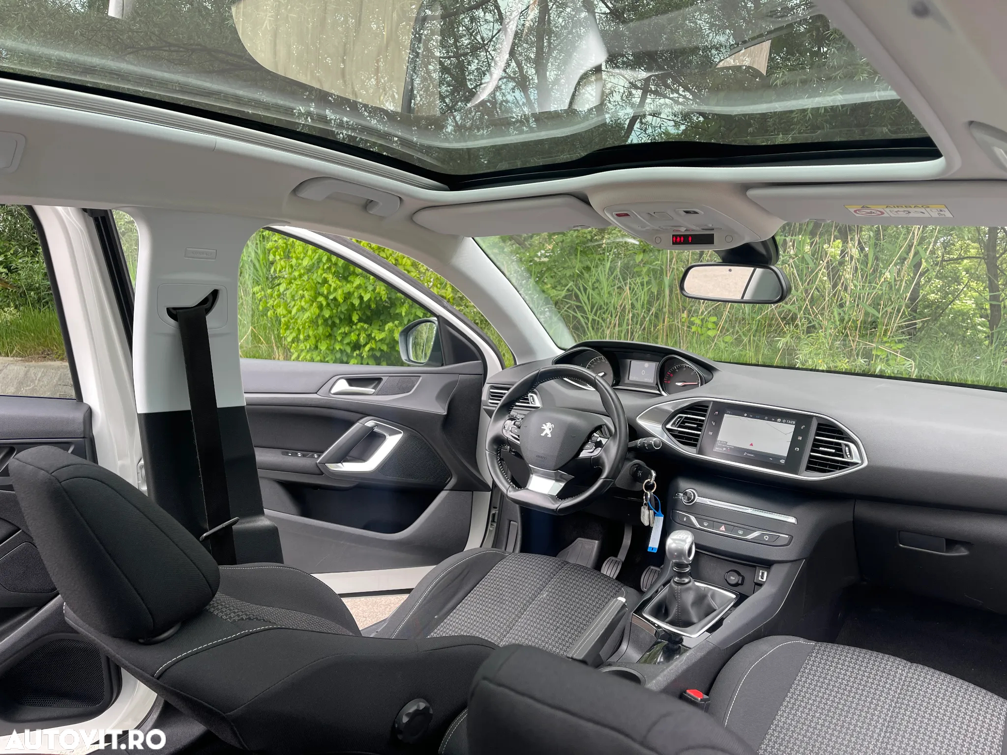 Peugeot 308 SW BlueHDi 120 Stop & Start Business-Line - 9