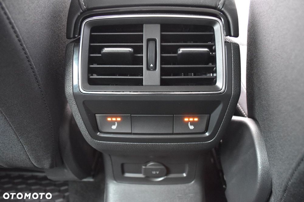 Skoda Karoq 1.5 TSI ACT Style DSG - 31