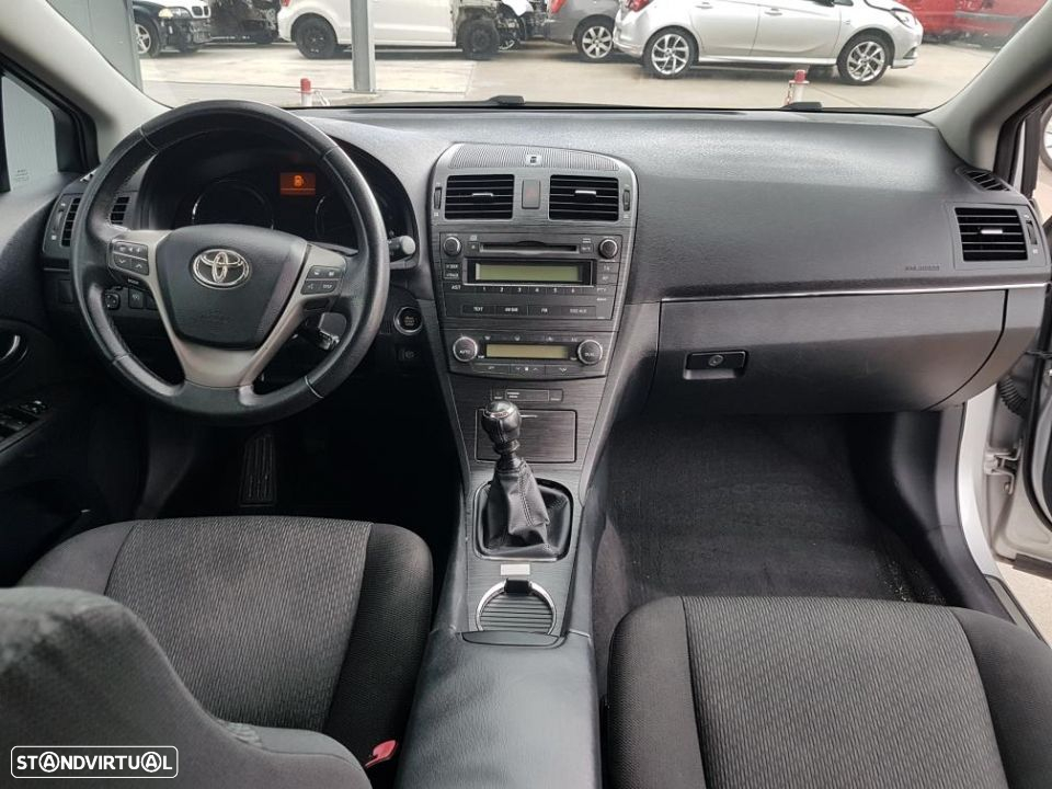 Toyota Avensis 2011 para peças - 6