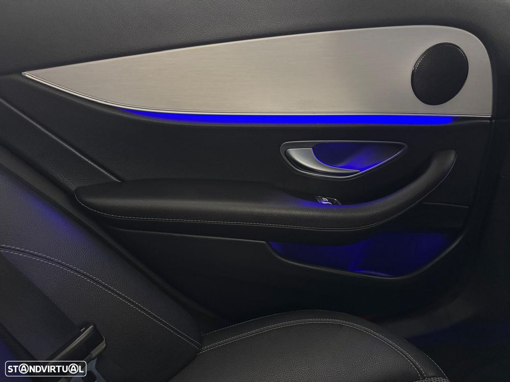 Mercedes-Benz E 300 Bluetec Hybrid Avantgarde - 22