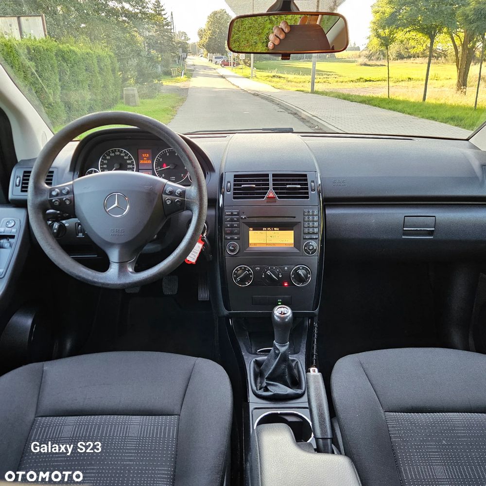 Mercedes-Benz Klasa A 160 BlueEFFICIENCY Special Edition - 18