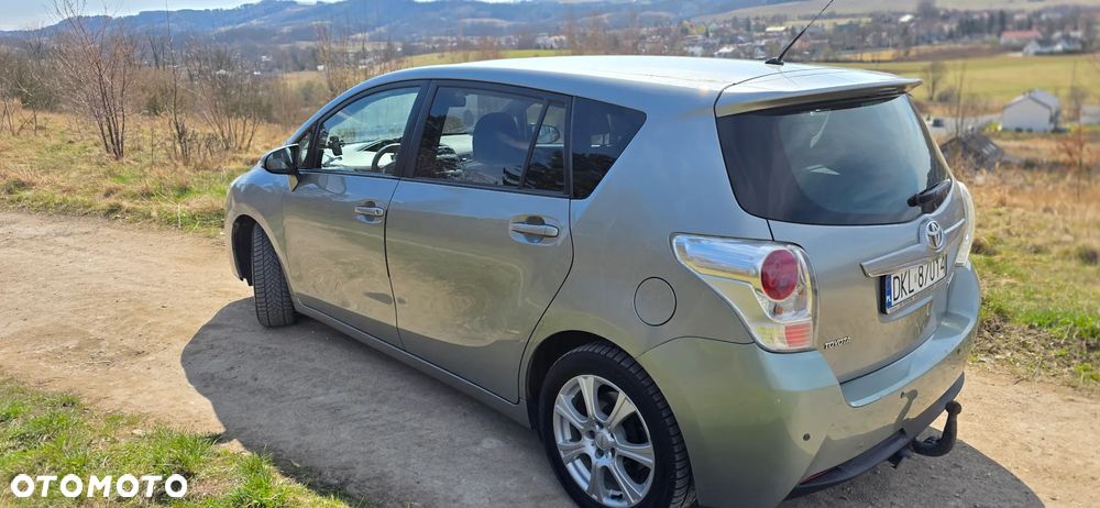 Toyota Verso 2.2 D-4D Automatik 5-Sitzer Comfort - 3