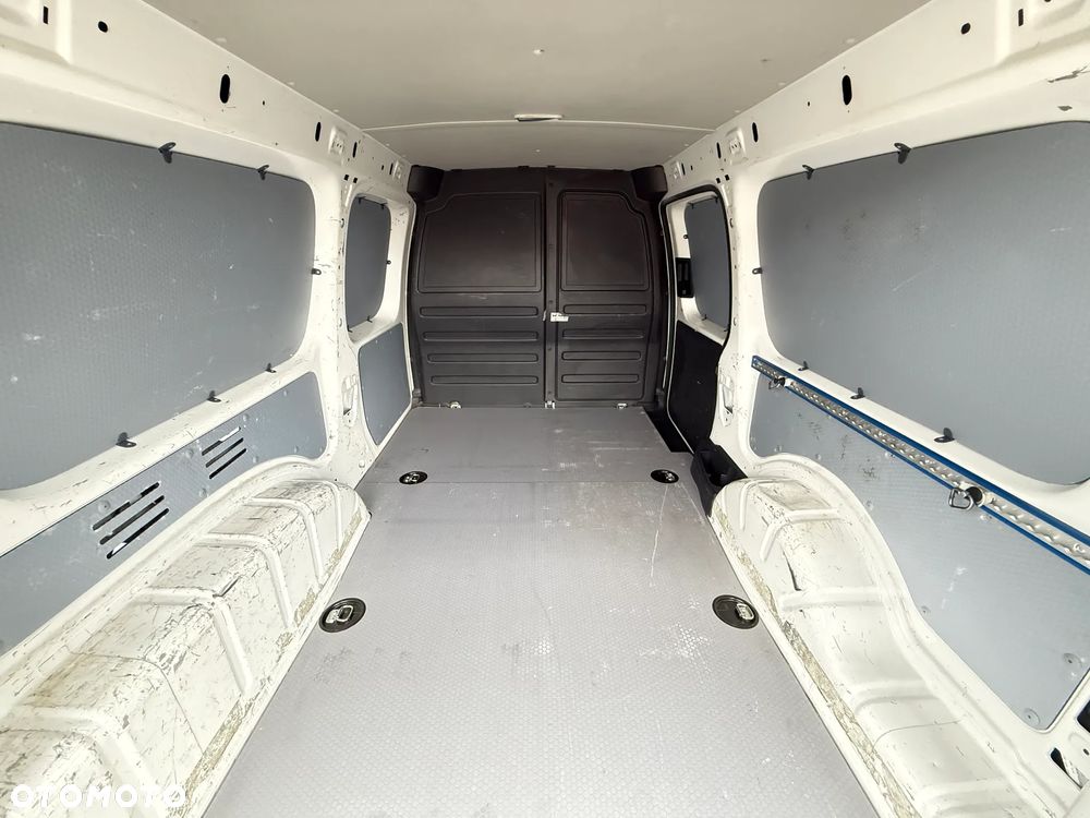 Volkswagen Caddy - 15