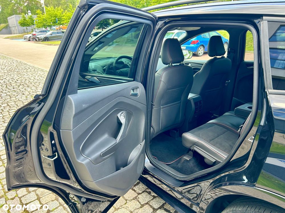 Ford Kuga 1.5 EcoBoost 2x4 Titanium - 22