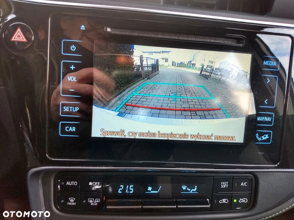 Toyota Auris 1.6 Premium - 10