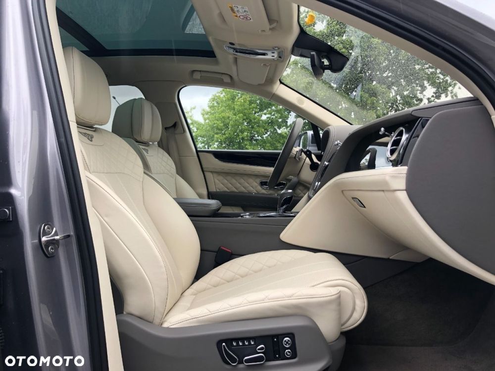 Bentley Bentayga - 31