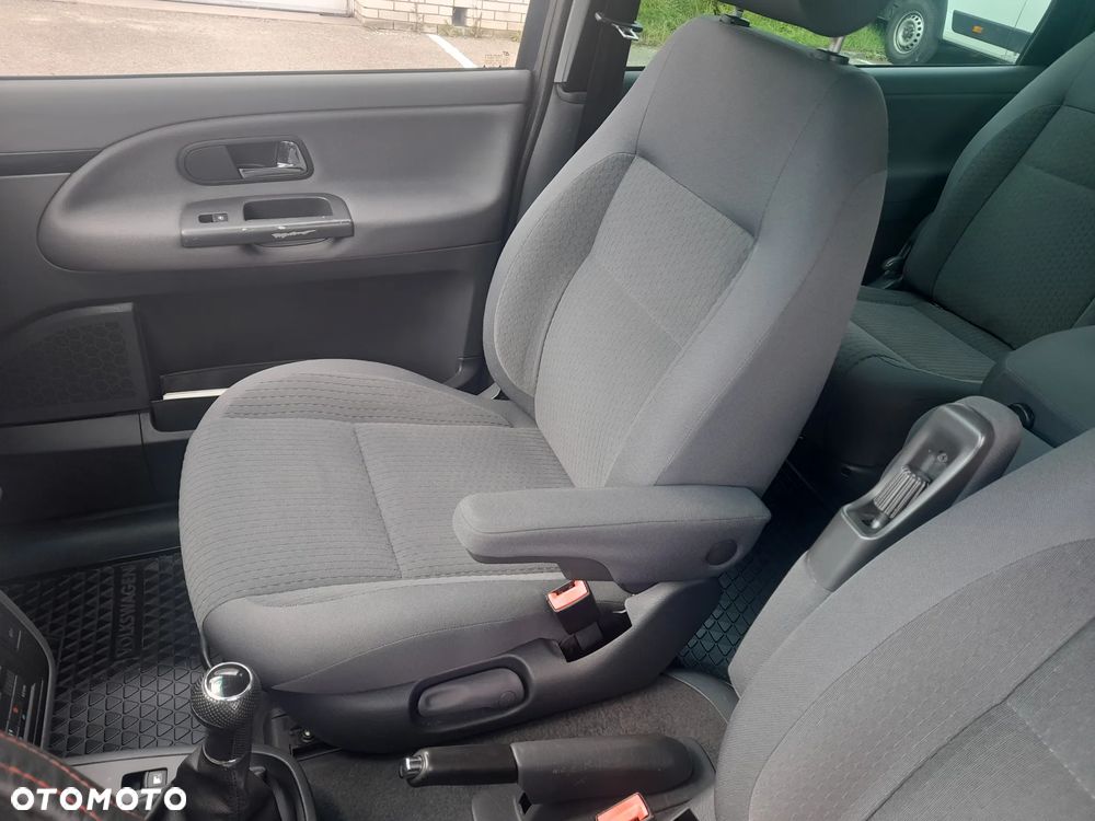 Volkswagen Sharan 2.0 TDI DPF Trendline - 16