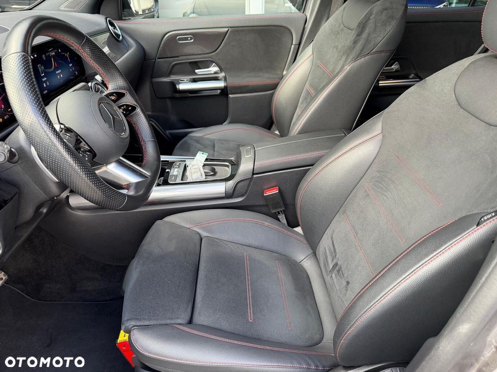 Mercedes-Benz GLA 200 AMG Line - 10